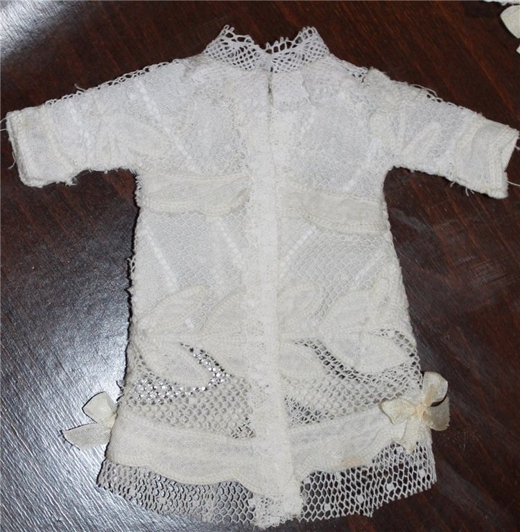 Новый наряд мигнонетт. Антикварная куколка Armand Marseille