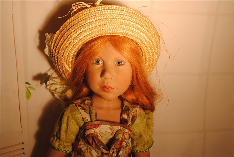 Мы купили два билета - уезжаем завтра в лето