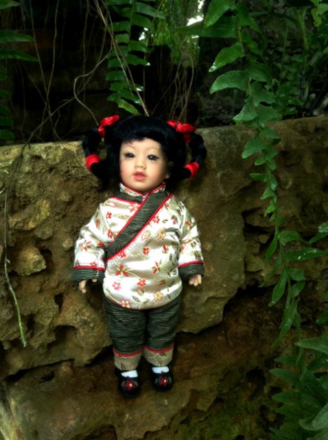 Прогулка по парку с этническими куколками Adora, Tonner, Oldenburg, Creedy