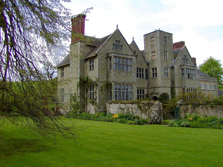 Зимнее солнце. Глава 0. Рассказ о мире магии и не только