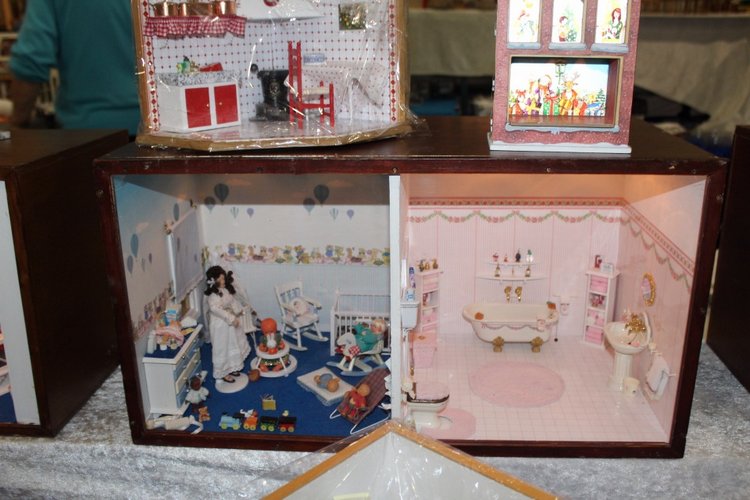 Все на выставку! Кукольные домики и миниатюра