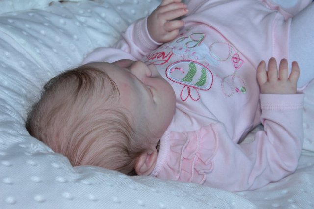 Маленькая кнопочка реборн Сабрина, художник Беспалова Жанна (фото 6)