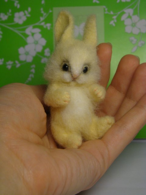 Солнечный зайчик. Авторская игрушка валянием из шерсти Ольги Чернухо (фото 6)