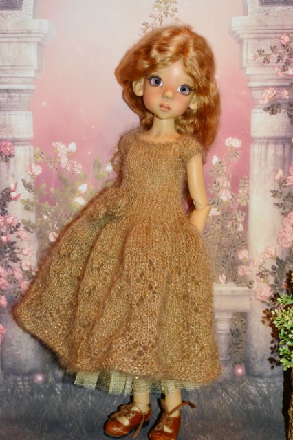 Весеннее настроение. Платья для кукол Kaye Wiggs