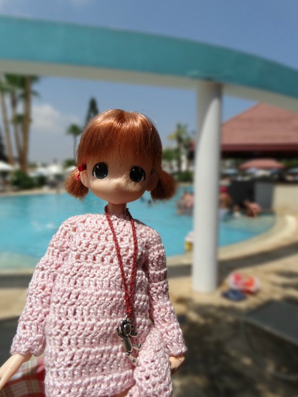 Девочки мамачап на Средиземном море