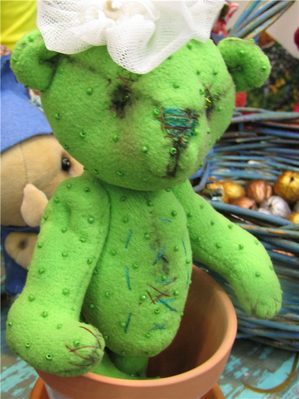 Зелененький он был... По следам выставки кукол на Тишинке 2016. В преддверии выставки «Hello Teddy» 1-4 декабря 2016 | Бэйбики Зелененький он был... По следам выставки кукол на Тишинке 2016. В преддверии выставки «Hello Teddy» 1-4 декабря 2016