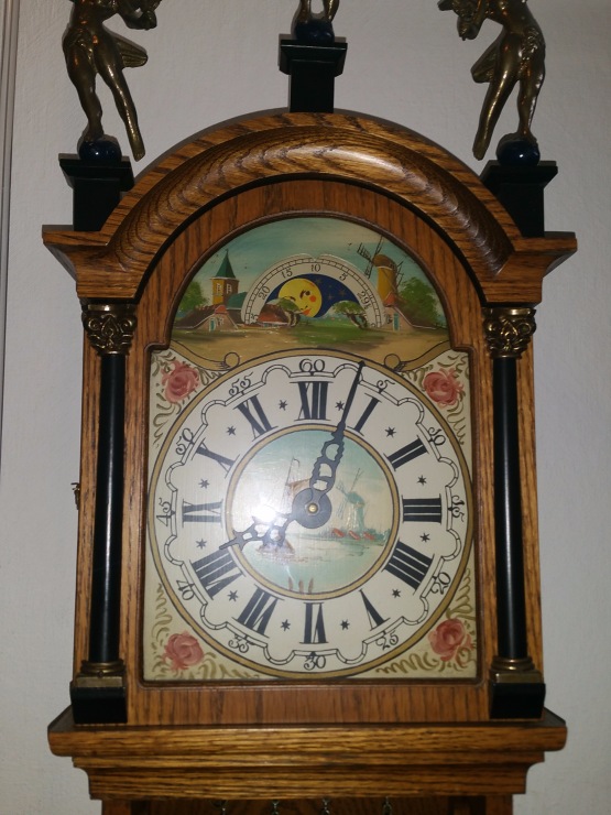 Старинные часы еще идут. Коллекция старинных часов - часть вторая