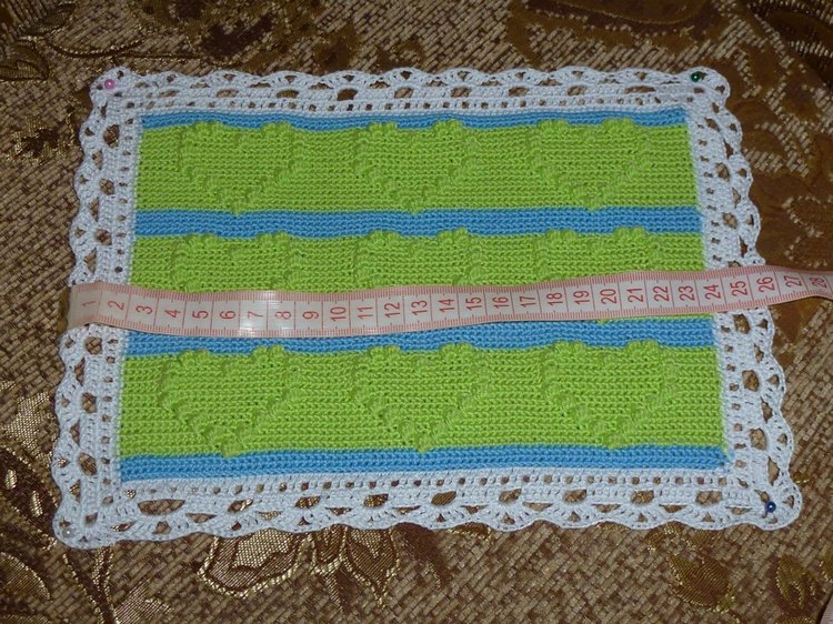 Красивые пледы-одеяльца ручной работы для кукол