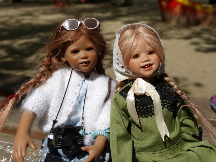 Девочки из разных эпох. Куклы Аннет Химштедт. Или с любимыми не расставайтесь