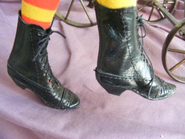 Фарфоровая кукла Zinnia автора Jan MClean, коллекция Flower Heart Collection