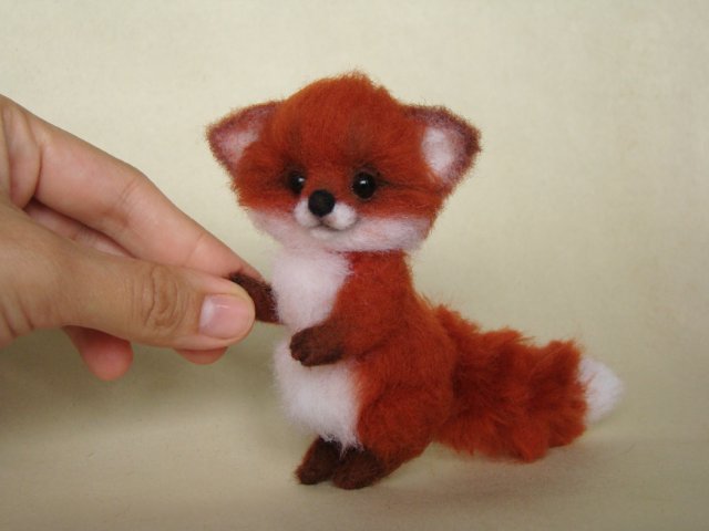 Лисёнок. Авторская игрушка валянием Ольги Чернухо (фото 9)