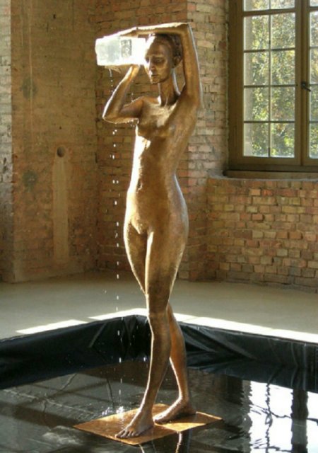 Фонтаны скульптора Malgorzata Chodakowska