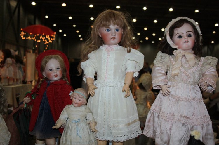 Выставка кукол, мишек тедди, кукольных домиков и миниатюры в Нидерландах 24-25 октября 2015 год. Часть третья - антикварки