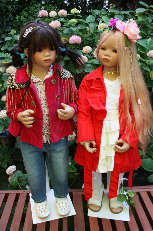 Солнечный денек в саду. Часть третья - Лилит и Анна Лу