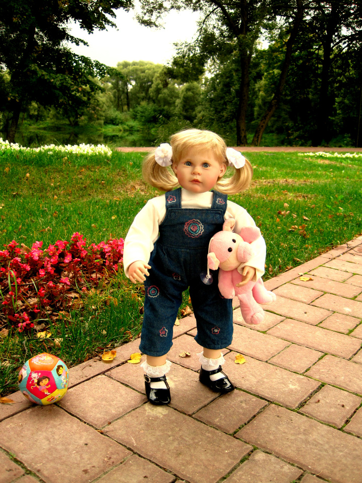 "Как куклы похожи на своих мам". Моя версия