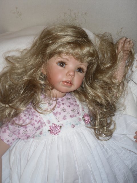 Дженифер. Коллекционная фарфоровая кукла