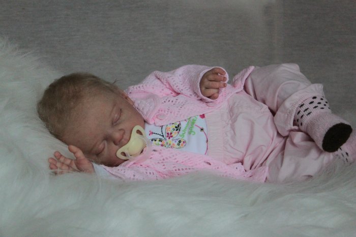 Спящий ангелок Ребекка. Кукла реборн Виктории Вишни