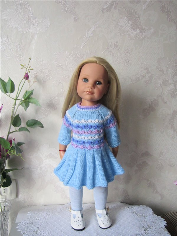 ... И заколка с незабудками для куклы своими руками