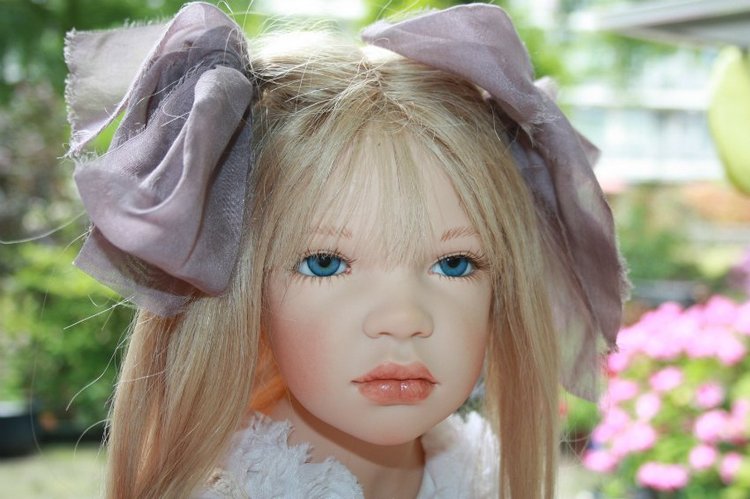 Марусина прогулка по саду. Коллекционная кукла от Zofia & Henry Zawieruszynski