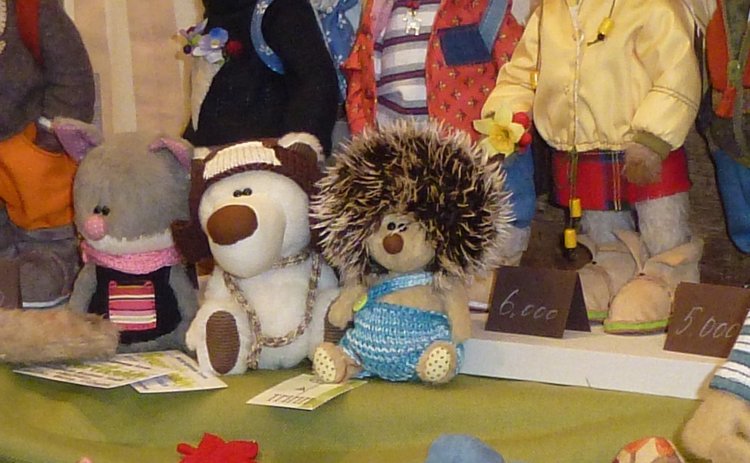 Весенний Бал Кукол на Тишинке: Ёжики