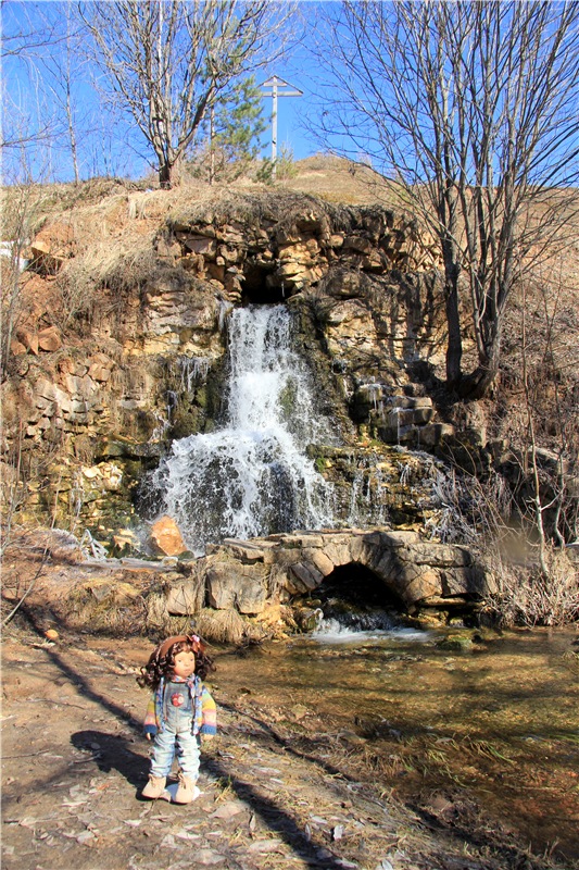 Приключения Адель на водопаде. Джульетта от Sylvia Natterer