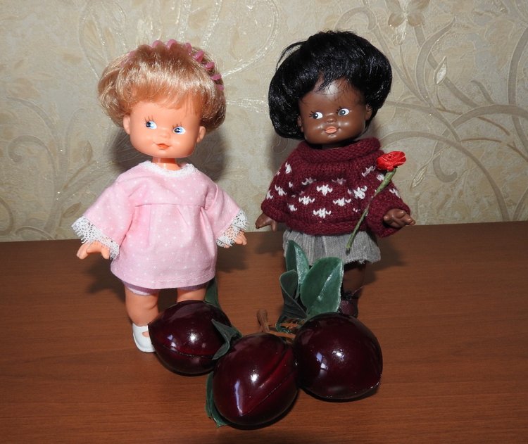 Заманчивое увлечение. Маленькие куколки ГДР - косолапки, 17 см, кто они