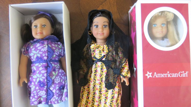 Снова American Girl: mini-девочки. update: Character Encyclopedia, избранные страницы