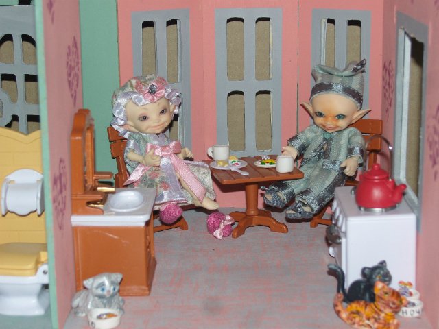 Экскурсия по домику Мирона и Маруси (фото 6)