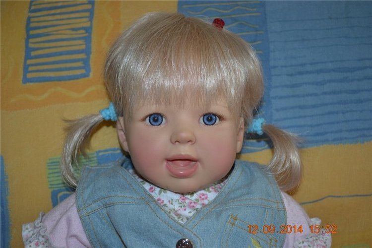 Блондиночка и Брнеточка - новенькие куколки приехали