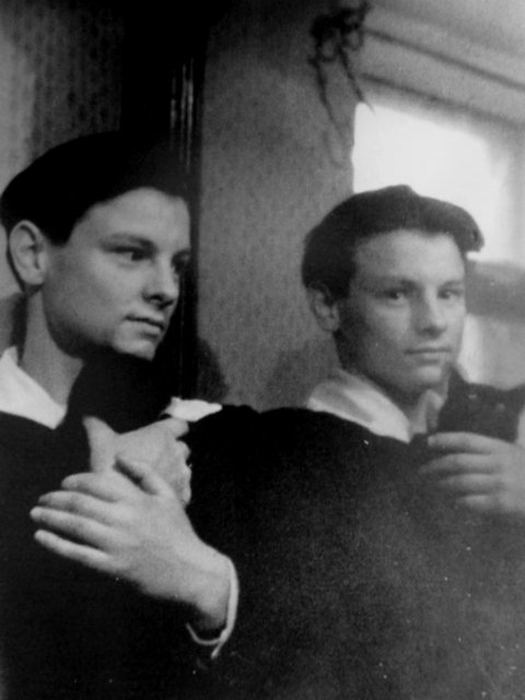 Прошу вернуть детство за вознаграждение или «… все взрослые сначала были детьми, только мало кто из них об этом помнит.»