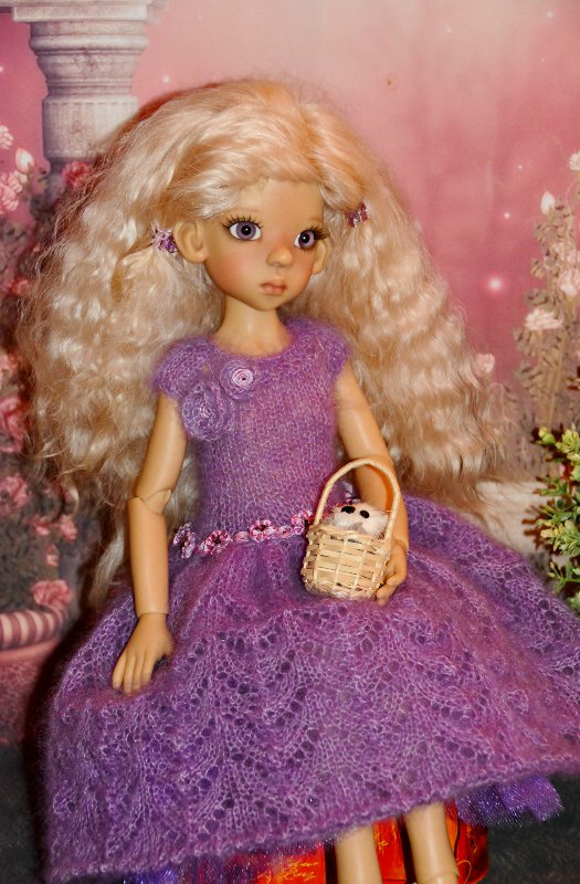 Весеннее обновление. Платья для кукол Kaye Wiggs