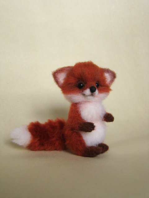 Лисёнок. Авторская игрушка валянием Ольги Чернухо