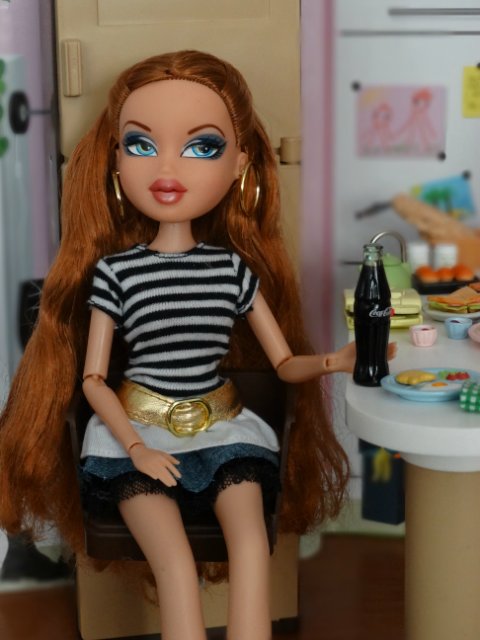 Посиделки на кухне | Бэйбики Посиделки на кухне — Куклы Bratz (Братц) и Moxie Girlz: MGA