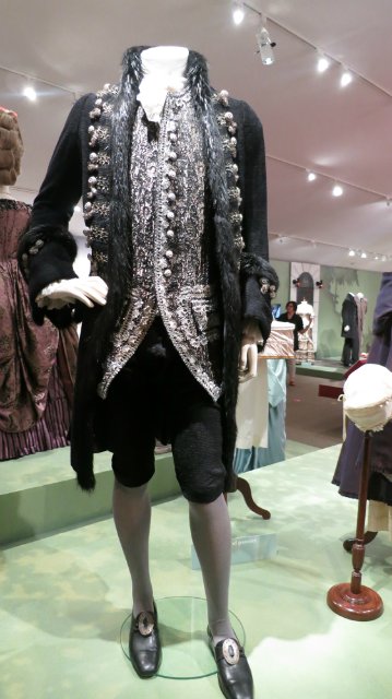 Как за неприметным фасадом может скрыватся просто удивительный Клондайк!!! Или "Это я удачно зашел!!!!!"