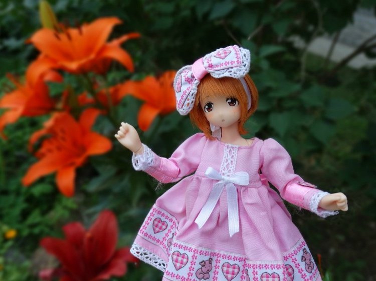 Дюймовочка в сказочном саду (фото 7)