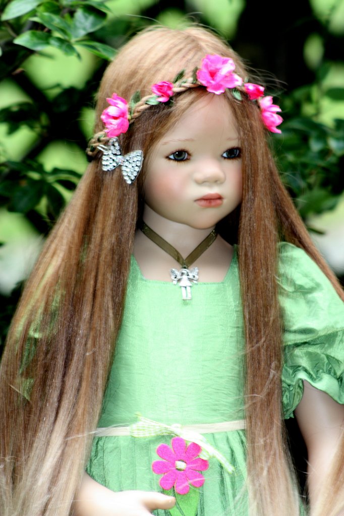 Солнечный денек в саду. Часть вторая - три подружки