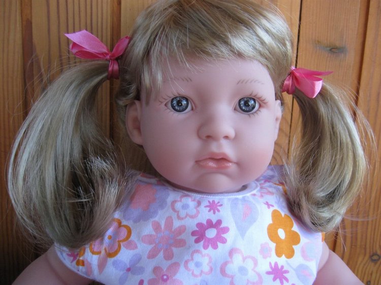 Милейшее создание с двумя хвостиками