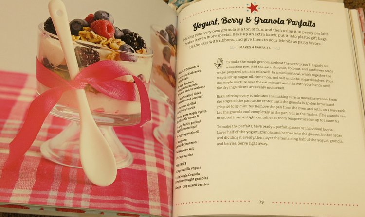 2.2 American Girl книги: Кулинария для девочек, современные издания