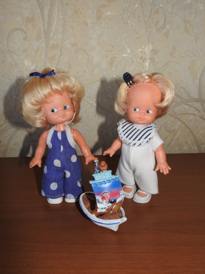 Заманчивое увлечение. Маленькие куколки ГДР - косолапки, 17 см, кто они