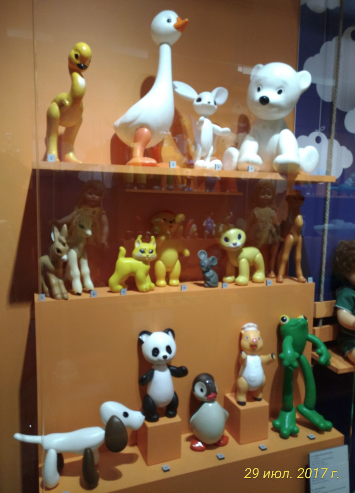 Выставка «Все лучшее – детям. Игрушки 1950–1980 годов из коллекции Сергея Романова». Часть 2