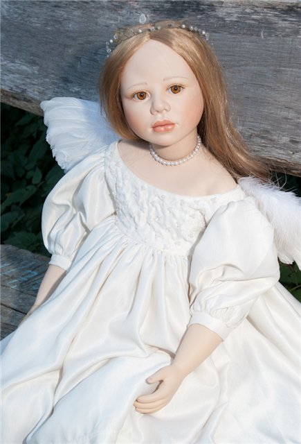 Коллекционные куклы из фарфора