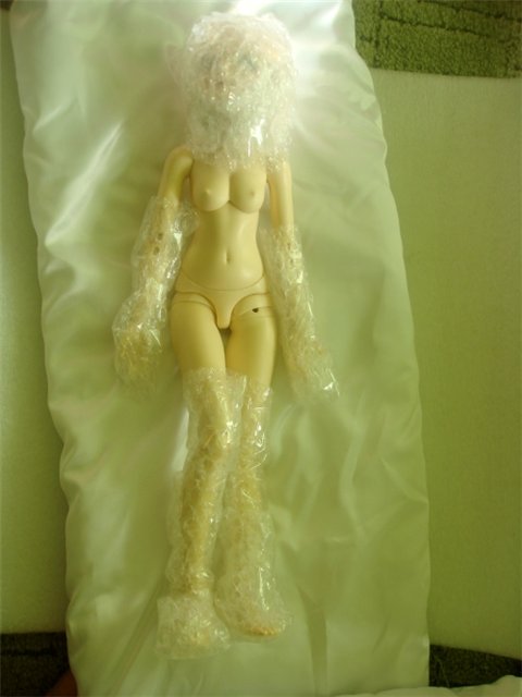 Небольшая распаковка красивой и редкой MiniFee Juri 2008 от Fairyland (фото 4)