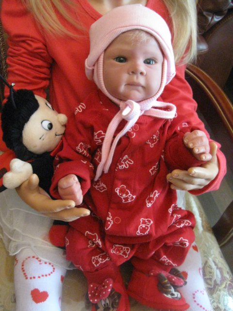 Мои малышки и их красивые няньки (фото 7)