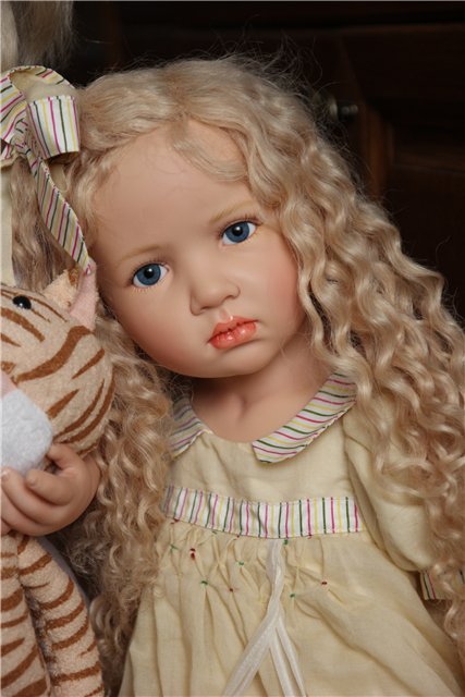 Малышки Лени (Leni , 2008) и Шани (Shani, 2010) от Hildegard Gunzel. Резин