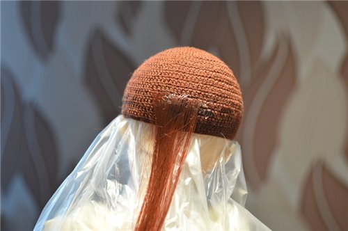 Изготовление клеевого парика для куклы своими руками из сарана: Мастер класс (фото 5)