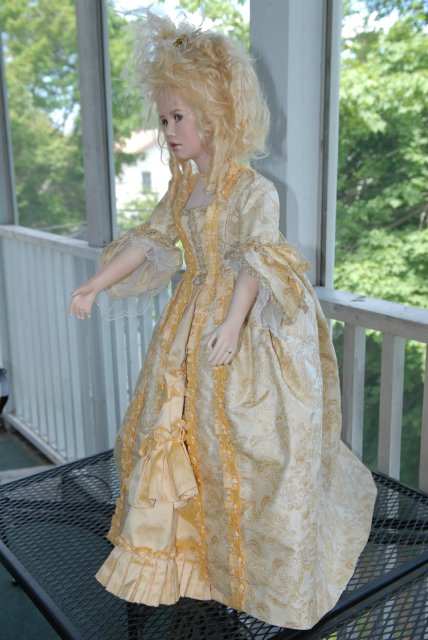Часть 2: Прекрасная Дама эпохи Рококо. Кукла из фарфора Мишель Баркер (фото 3)