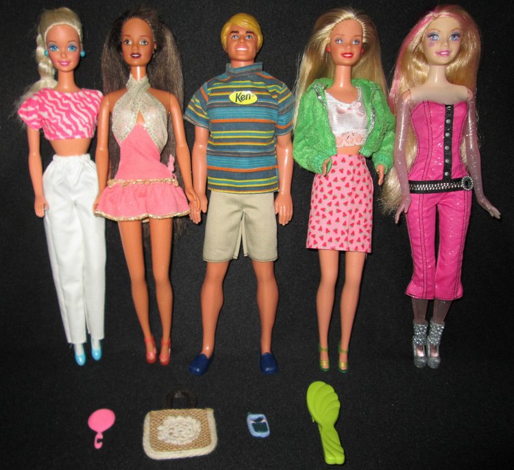 «Эффект насмотренности» или 200 фирменных кукольных нарядов | Бэйбики «Эффект насмотренности» или 200 фирменных кукольных нарядов (фото 8)