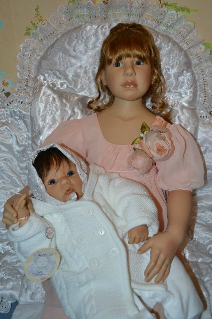 А у Гвэн появилась сестренка (или братик) (фото 7)