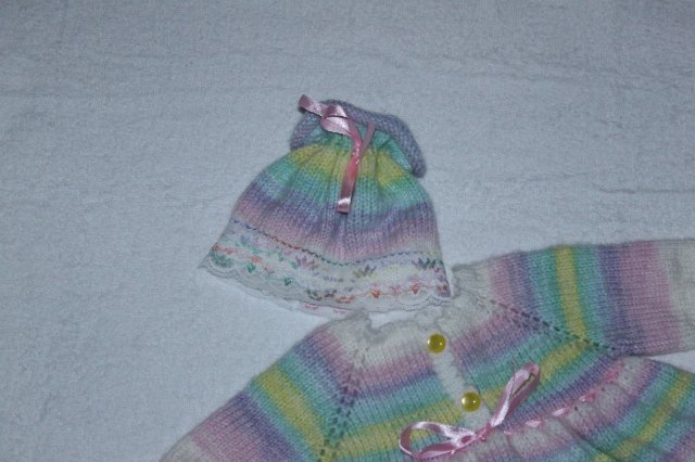 Еще один комплектик для куклы (фото 2)