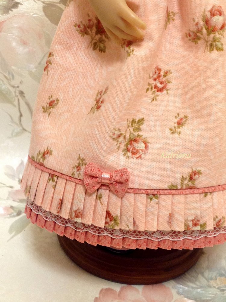 Новое платье на старую тему. Комплект одежды для куклы Эффнер | Бэйбики Новое платье на старую тему. Комплект одежды для куклы Эффнер (фото 4)